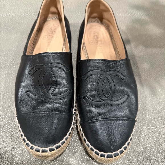 CHANEL Black Lambskin Leather Espadrilles - Picture 1 of 4